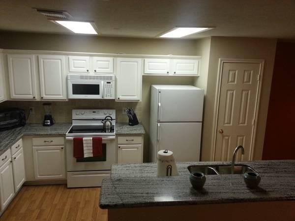 122 S Walden Elms Cir - Photo 2 of 9