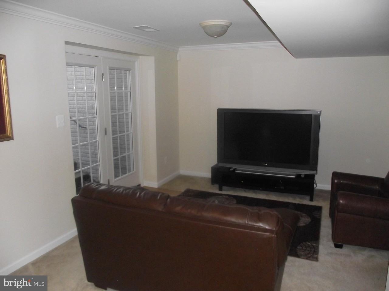 3325 Anne De Bourgh Dr - Photo 2 of 12