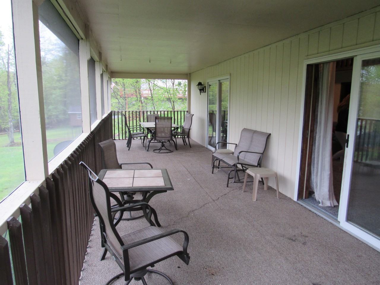 14463 Treasure Lake Rd. - Photo 3 of 17