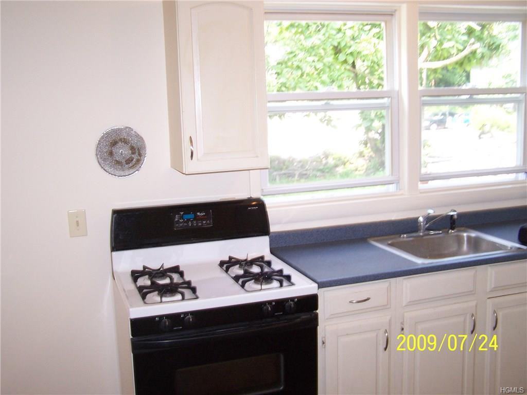 15 North St - Photo 3 of 4