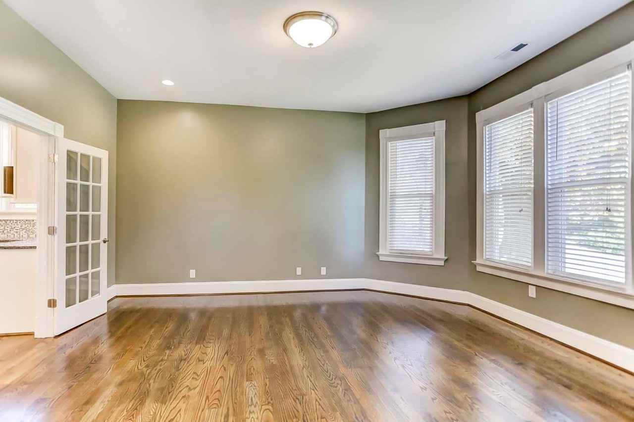 257 Compton Rd - Photo 3 of 24