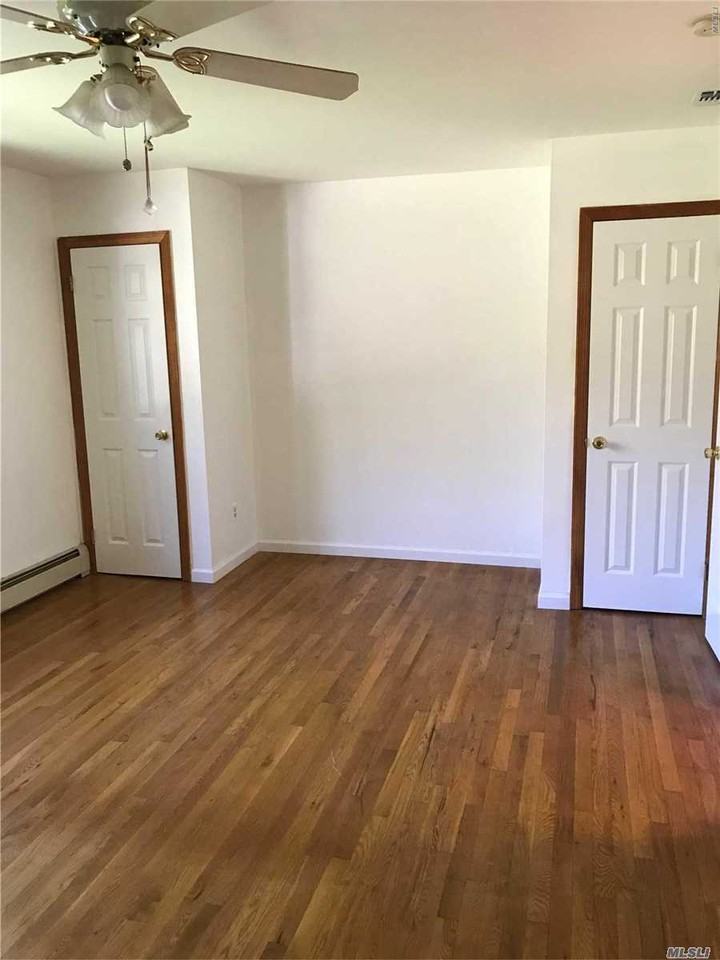 185 Radio Ave - Photo 2 of 7