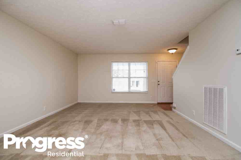 3464 Chandler Cove Way - Photo 3 of 18