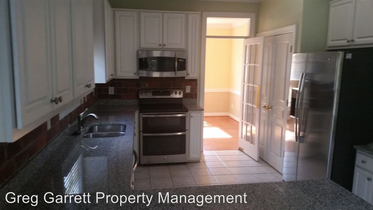 212 Pine Island Quay - Photo 2 of 25