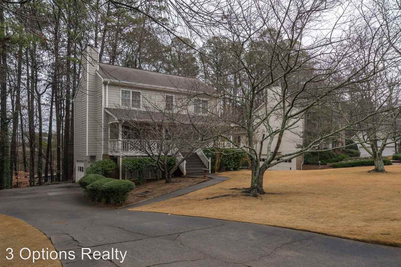 285 Summerfield Dr - Photo 2 of 18