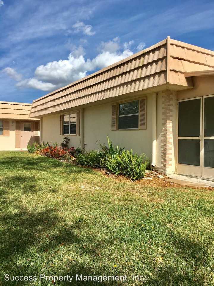 1811 Bedford Ln #G166 - Photo 2 of 15