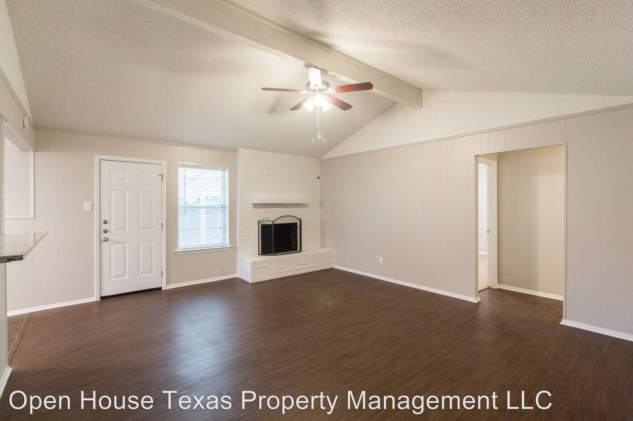 6421 Old Mill Cir - Photo 2 of 9