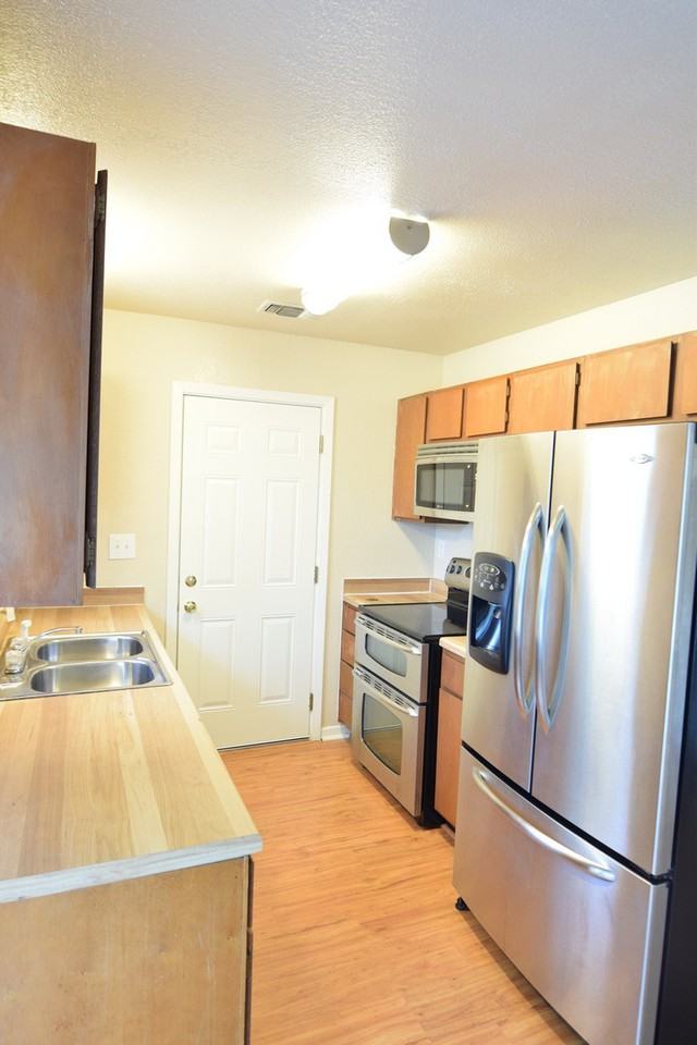 2510 Hidden Valley Dr - Photo 4 of 20