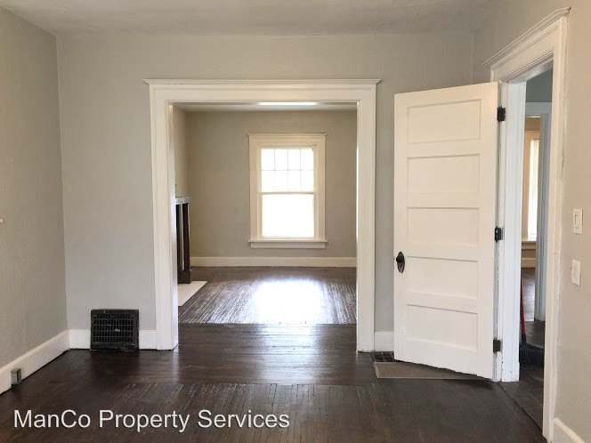 136 Edgar Ave - Photo 2 of 10