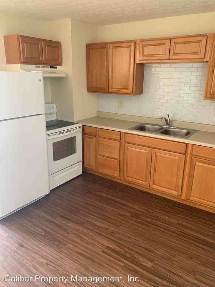 2225 Virginia Ave - Photo 3 of 10