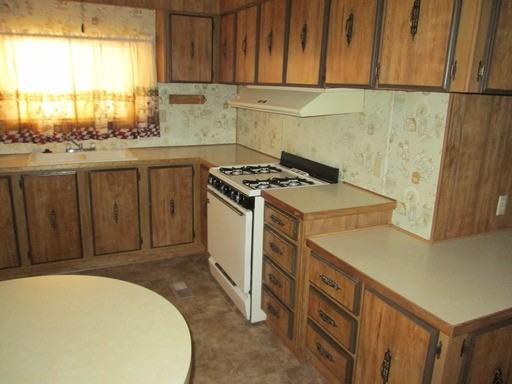 3025 Higham Ave - Photo 3 of 5