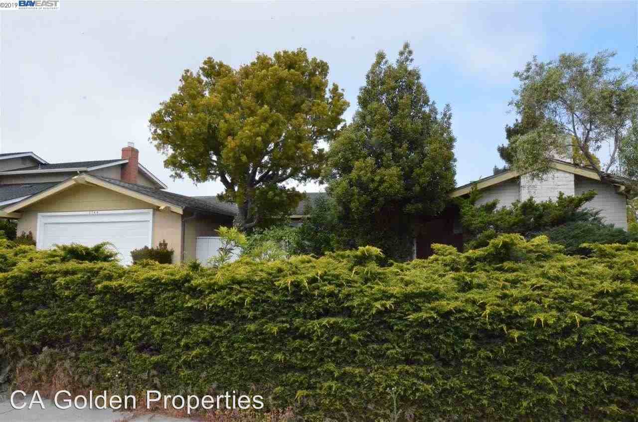 2748 Waltham Cross Street - Photo 2 of 19
