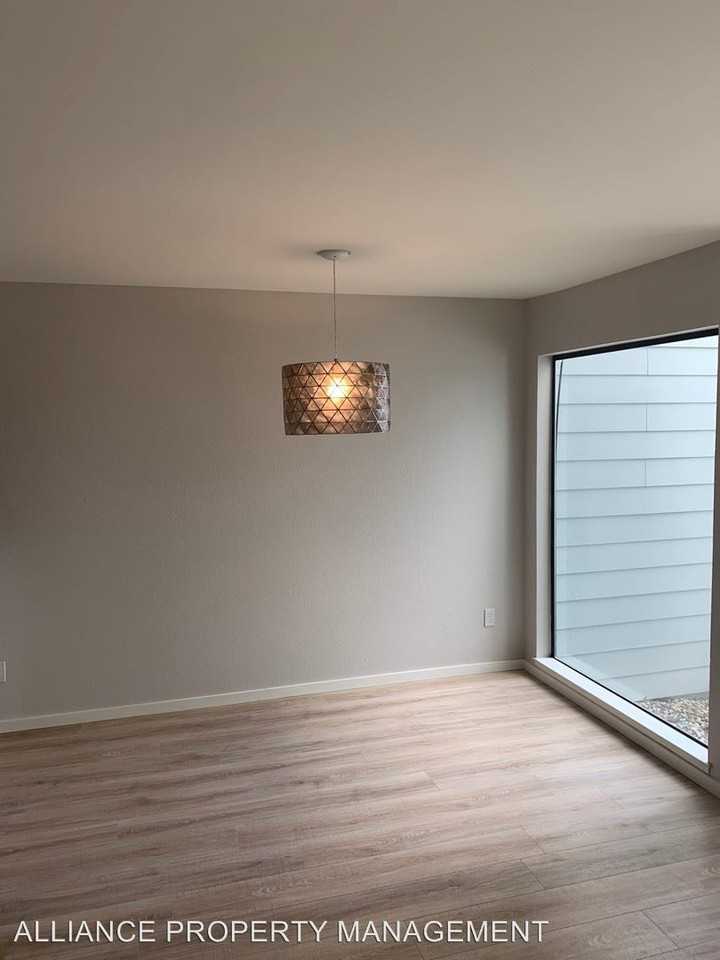 433 Carrillo St #B - Photo 3 of 22