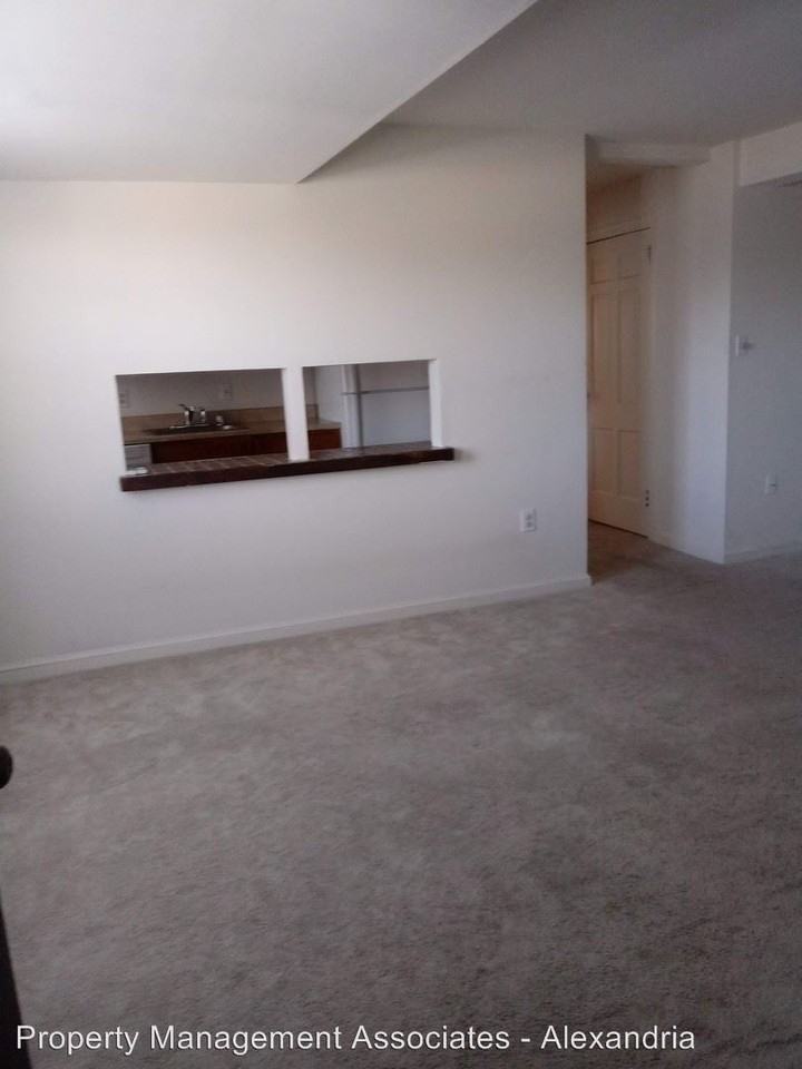 400 Bashford Ln - Photo 3 of 3