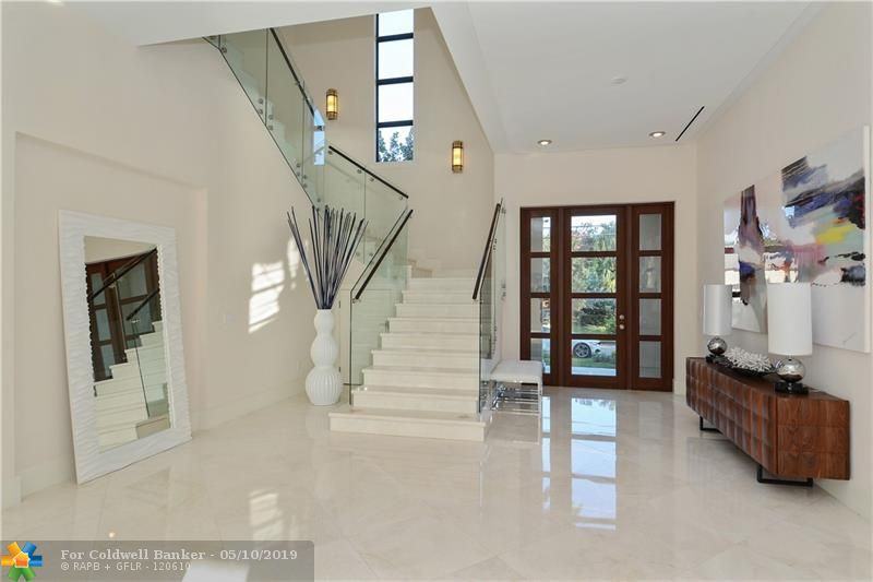 301 San Marco Dr - Photo 3 of 24