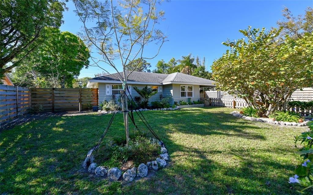 2728 Martin St - Photo 2 of 45