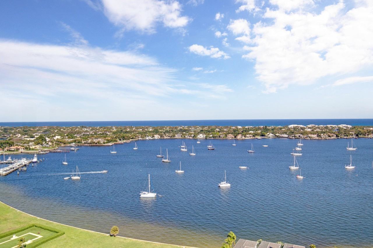 2 Water Club Way - Photo 3 of 48