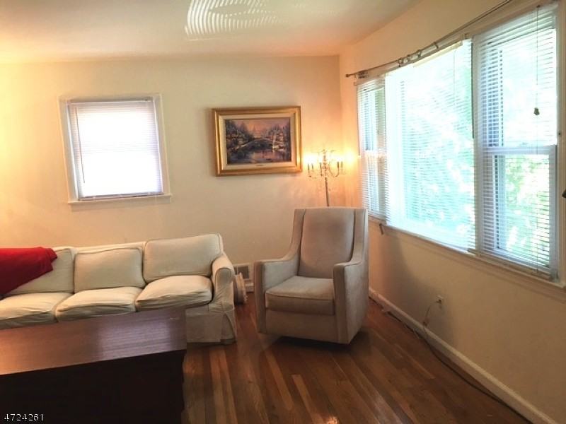 25 Preston Dr - Photo 3 of 15