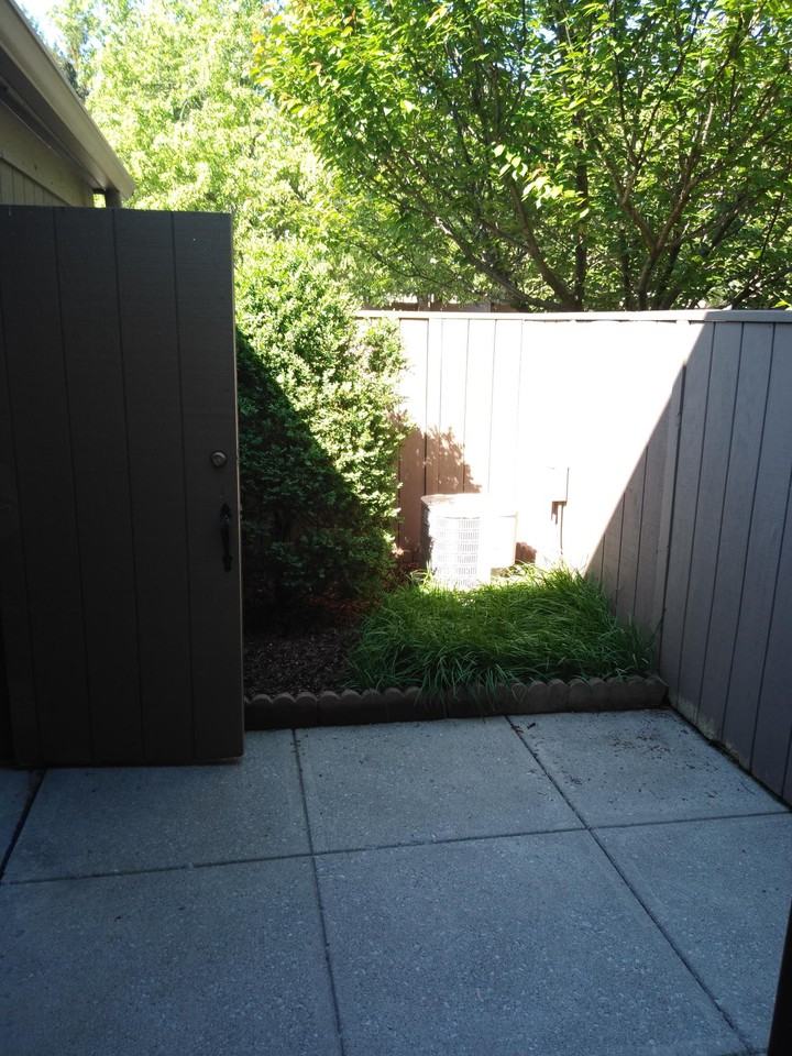 3257 Brookview Way - Photo 3 of 18