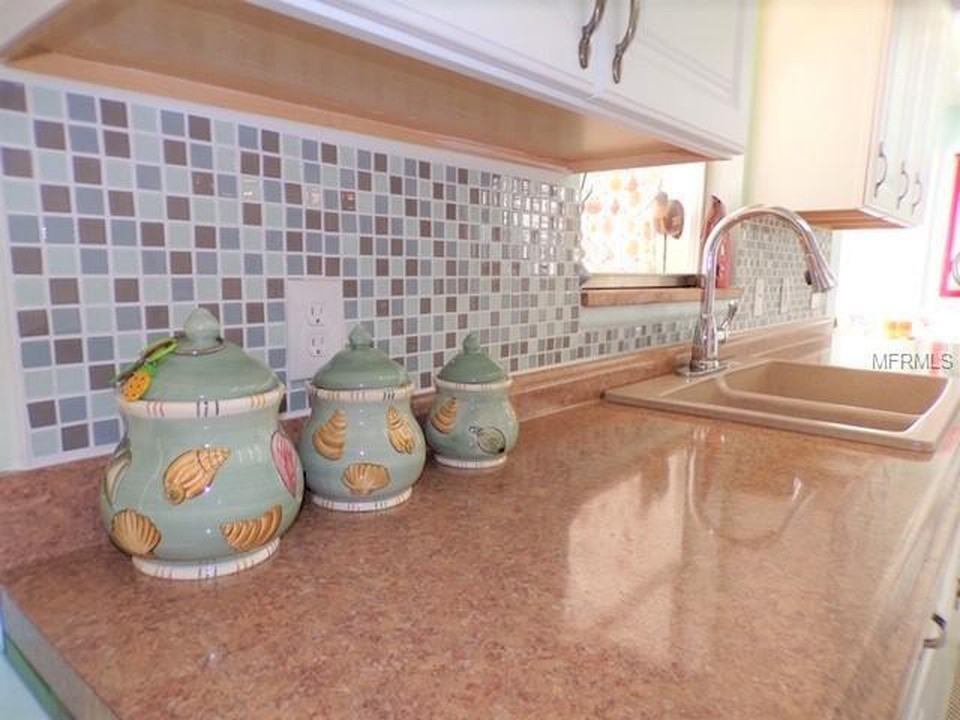 11037 Oceanspray Boulevard - Photo 3 of 24