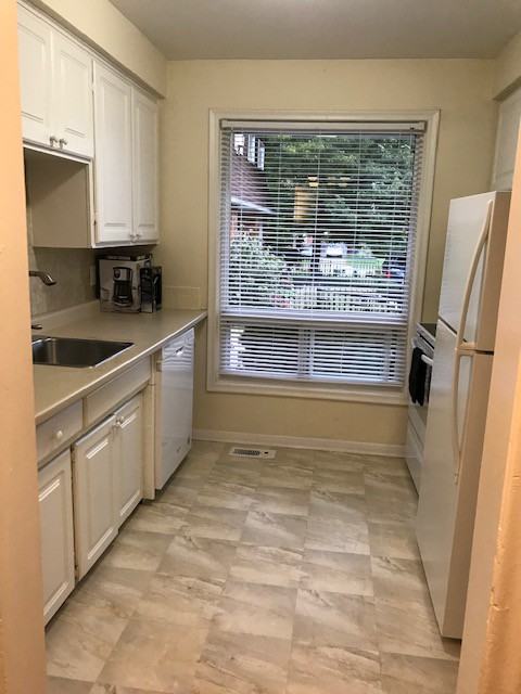 315 Indian Road - Photo 3 of 10