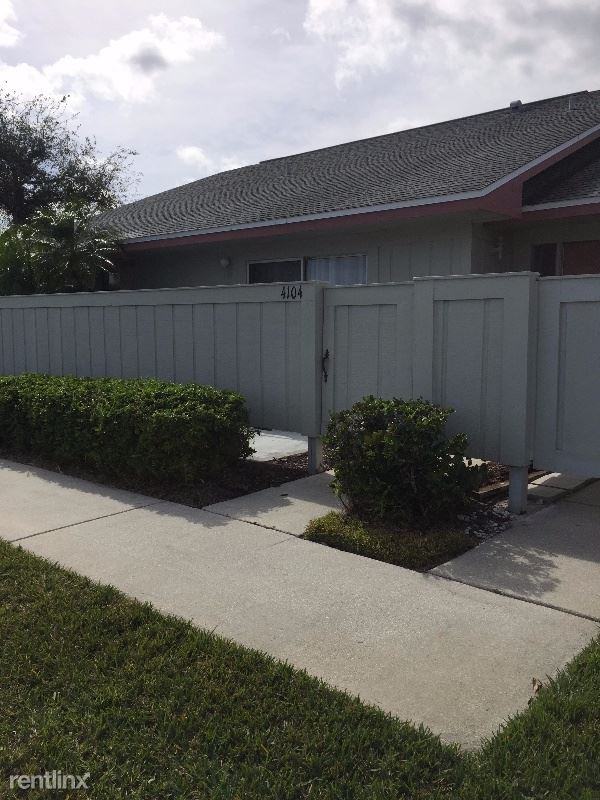 4104 NW Cinnamon Tree Circle - Photo 3 of 9