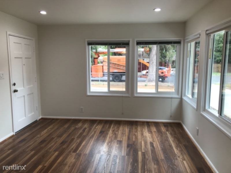 7029 Yolanda Ave - Photo 3 of 19