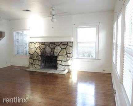 755 NE 83rd Terrace - Photo 3 of 5