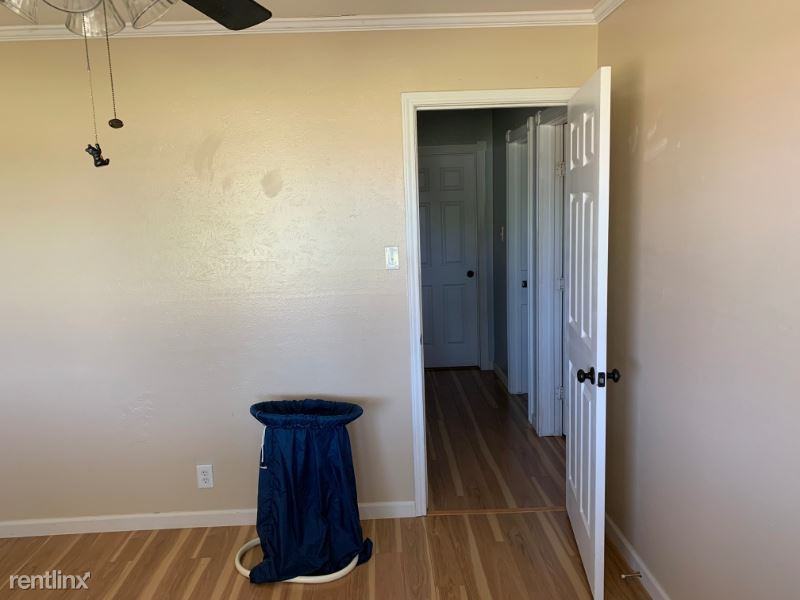 33 Rockney Rd - Photo 3 of 10