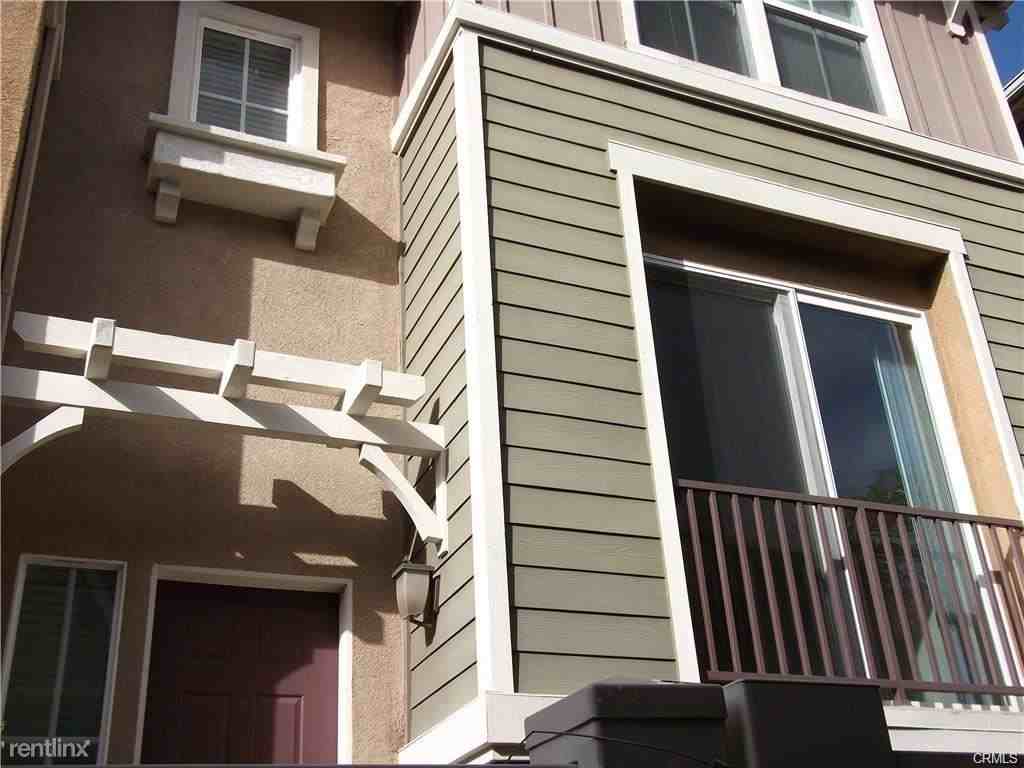 3538 Torrance Blvd - Photo 3 of 10