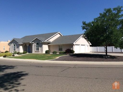 1007 Valley View Dr - Photo 2 of 31