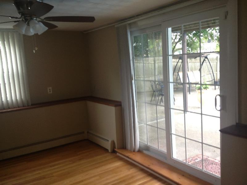 416 Main St - Photo 2 of 7