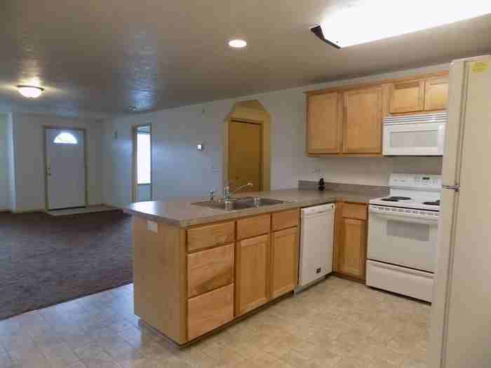 824 Erica Way - Photo 2 of 15