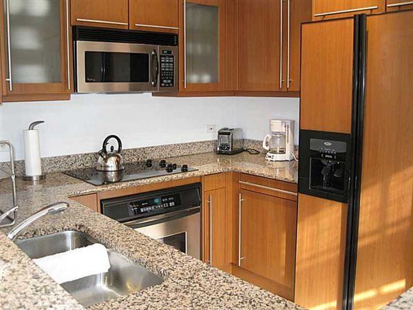 2069 S Ocean Dr - Photo 3 of 28