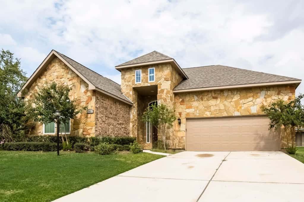 93 Waterford Way - Photo 2 of 28