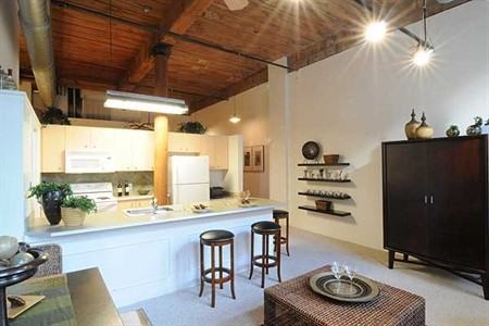 American Cigar - Photo 2 of 25