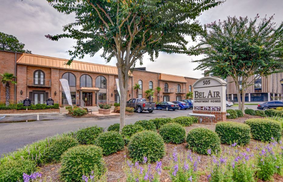 Bel Air - Photo 3 of 6