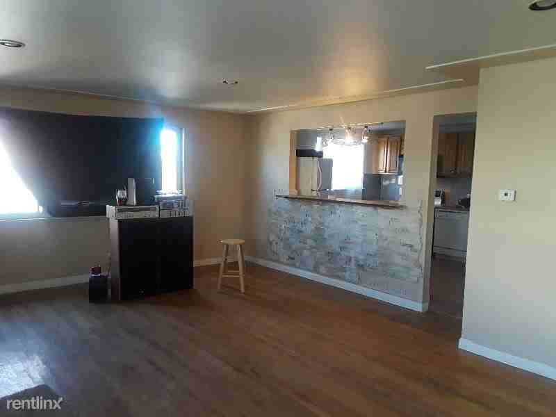 1641 Beeler St - Photo 3 of 15