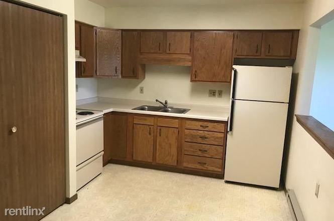 302 Clyde St. - Photo 2 of 3