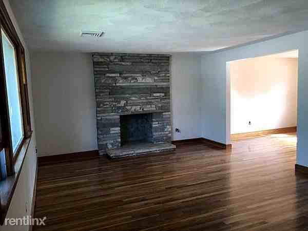 14 Randall Dr - Photo 3 of 21