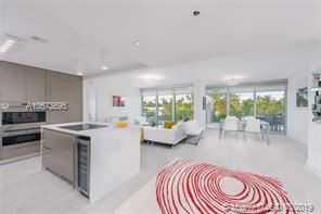 1201 20th St - Photo 2 of 10