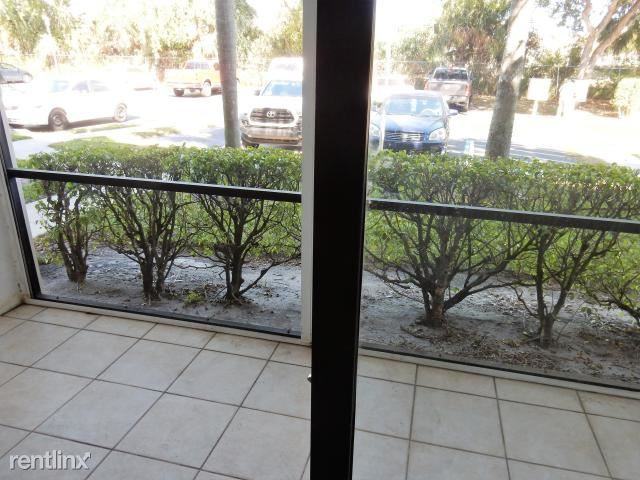 1112 Green Pine Blvd - Photo 3 of 9