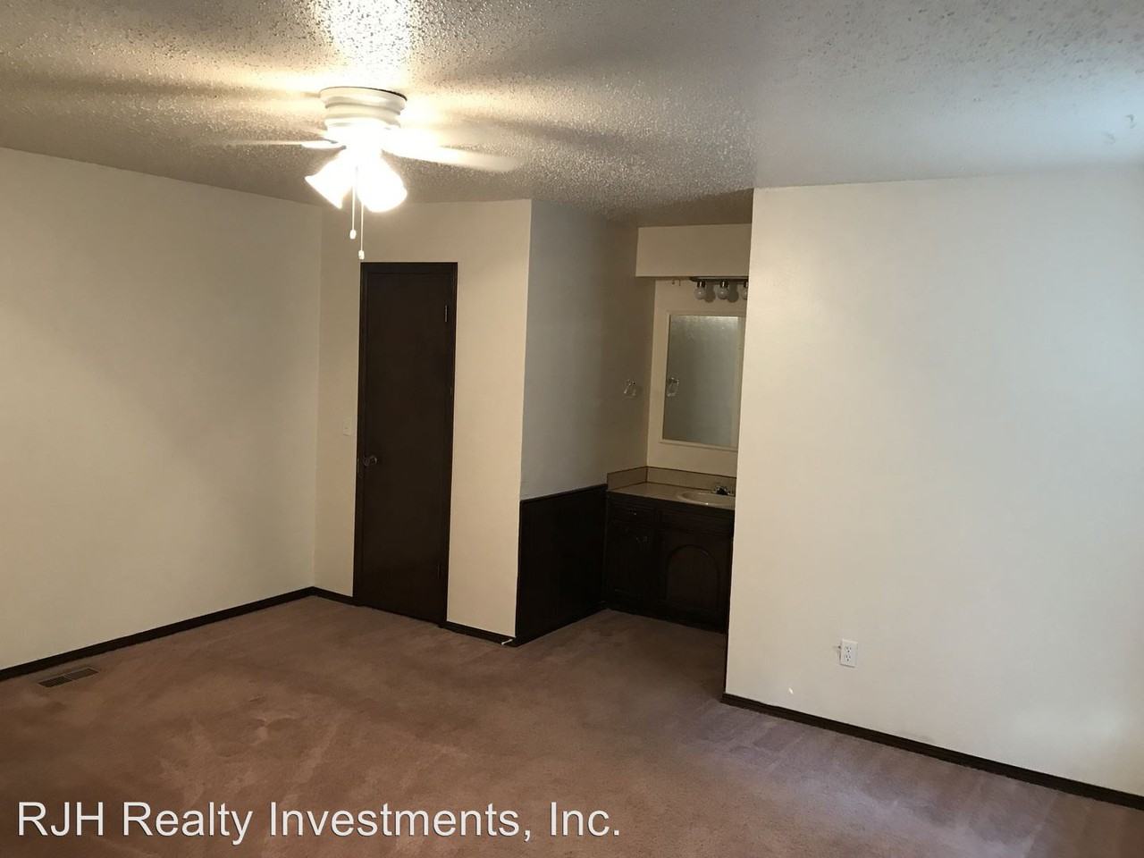 4124 Overland Dr - Photo 3 of 19