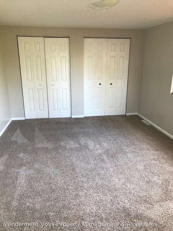 2711 NE 108th Ave - Photo 2 of 13