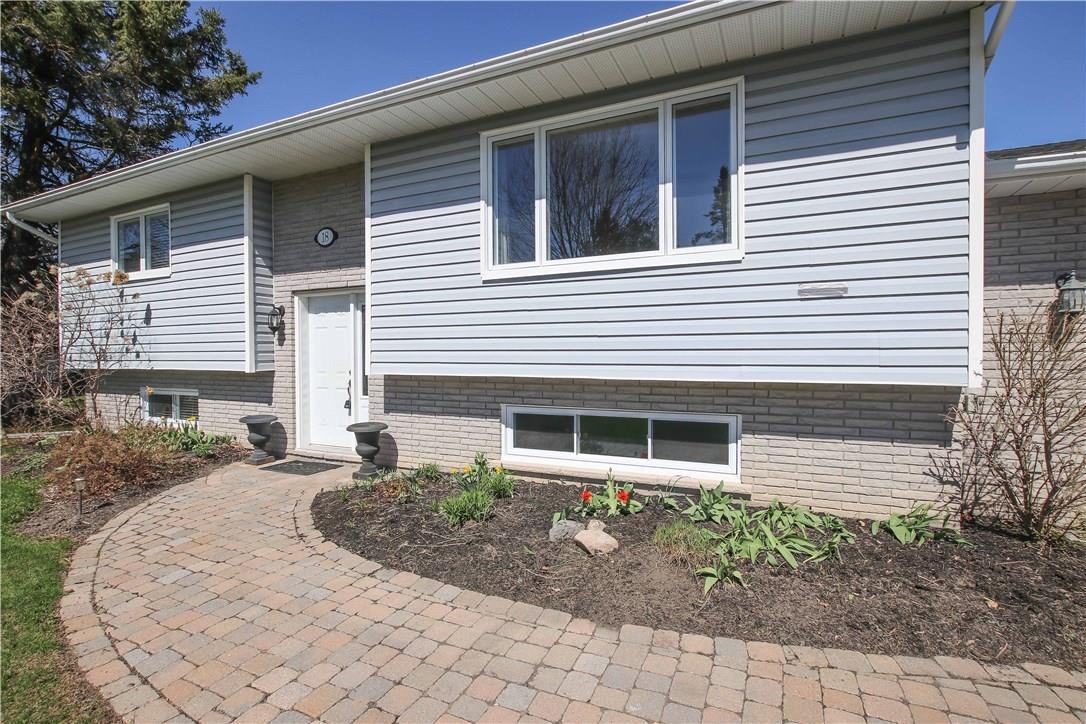 18 Larose Ln - Photo 2 of 26