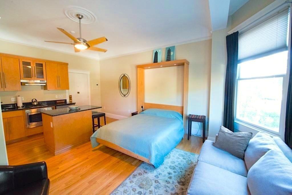 368 Commonwealth Avenue - Photo 3 of 8