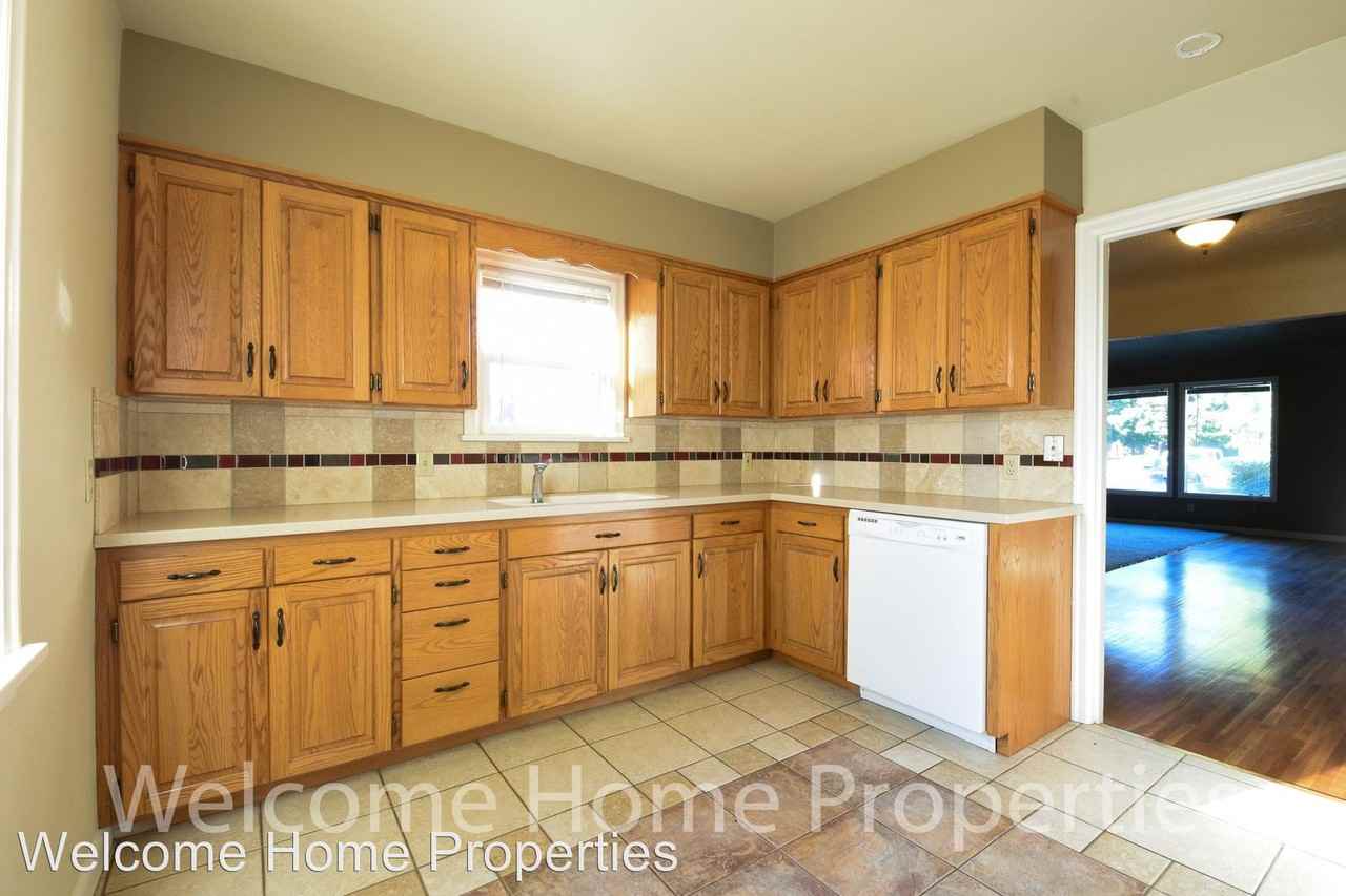 24 Se 4th St College Place Wa 99324 3 Bedroom House For Rent For 1 295 Month Zumper