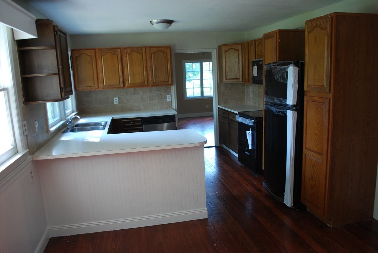6293 Silver Lake Rd - Photo 2 of 8