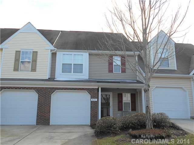 925 Pelican Bay Dr