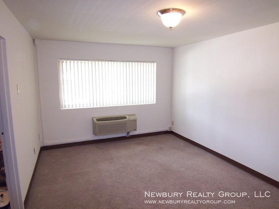 13700 US-30 - Photo 2 of 5